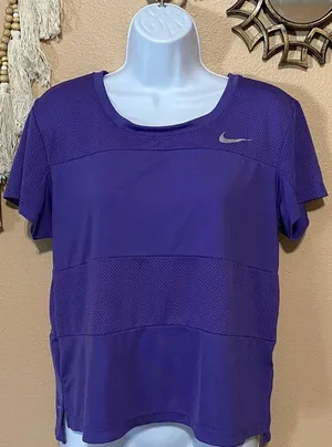 Nike cropped tee thumbnail 2