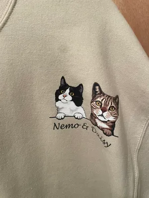 Daisy Nemo and cat sweatshirt brand new size large thumbnail 2