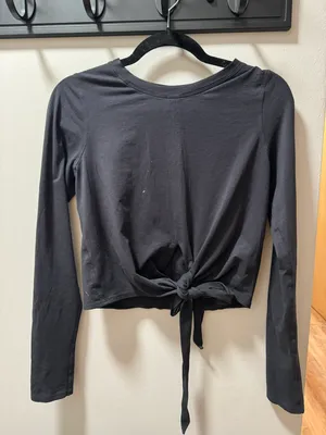 Lululemon Cropped Long Sleeve thumbnail 1
