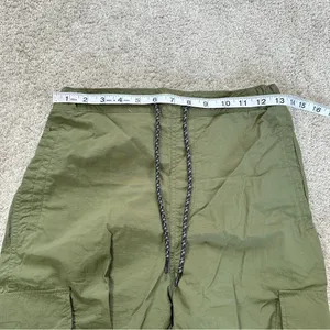 LCKR Women’s Mayday Utility Cargo Pants Nylon Pull On High Rise in Green Army S thumbnail 12