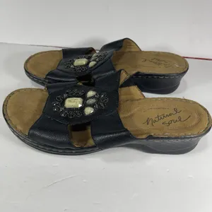 Natural Soul by Naturalizer "Saymore" Beaded Wedge Sandals - Women's Size 10M thumbnail 3