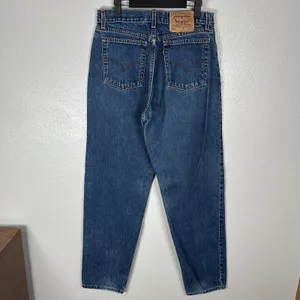 Vintage Levis 560 Jeans Womens 12 Loose‎ Fit Straight Leg High Waist Medium Wash thumbnail 3