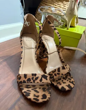 A New Day Heels thumbnail 1