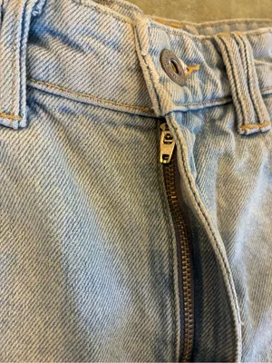 Women’s Zara Brand High-Rise Light Blue Denim Shorts Size 0 thumbnail 5