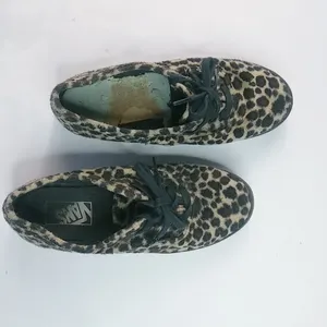 Vans 6.5 Furry Leopard Sneakers Shoes thumbnail 2