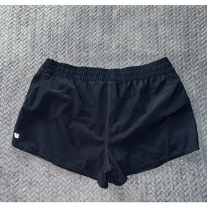 Vuori Clementine Women's 2.0 Short Lined Athletic Stretch Comfort Size XL thumbnail 7