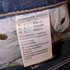 American Eagle 90’s skinny jeans size 4 regular thumbnail 5