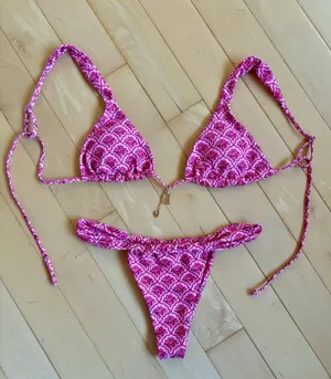 Pink Patterned Bikini BOTTOMS!! thumbnail 1