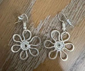 Flower dangle earrings Silver thumbnail 1