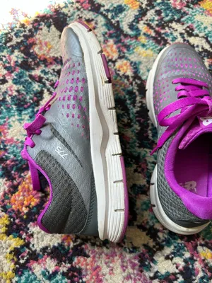 New Balance 775 Lace Up Running Sneakers Womens 7 Pink Gray thumbnail 9