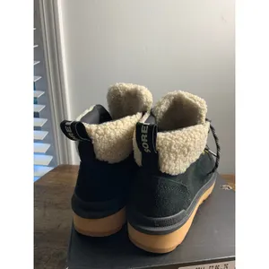 Sorel Women's Hi-Line Lace-Up Cozy Hiker Booties NIB size 9.5 thumbnail 4