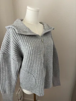 Gap Fit Jacquard Quilted Oversized Full-Zip Hoodie thumbnail 3