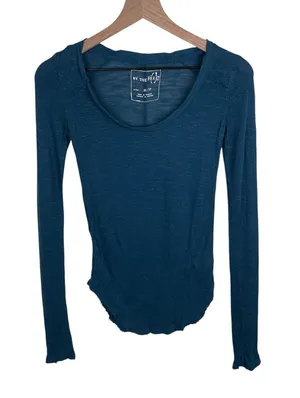 Free People We the Free Scoop Neck Long Sleeve Top XS Raw Edge Rayon Linen Knit Tight Fit thumbnail 1