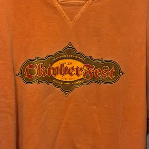 Vintage 2004 Flash Avanti Oktoberfest Sweatshirt thumbnail 2