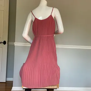 Abercrombie & Fitch Pleated Midi Dress Small Pink Sleeveless Flowy Tie Waist thumbnail 3