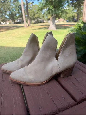Free People Charm Double V Suede Ankle Boots Size 9 $158 thumbnail 4