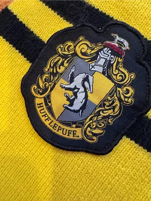 Harry Potter Hufflepuff Scarf Yellow Black Wizarding World 56” Unisex thumbnail 2