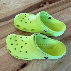 Crocs Classic Clog Acidity Yellow Mens 8 Womens 10 EUC thumbnail 3