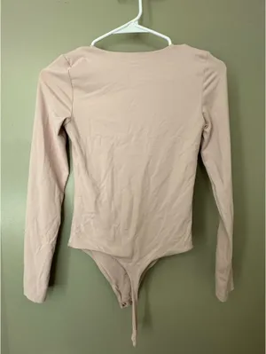 Aritzia Contour Long Sleeve Bodysuit thumbnail 2