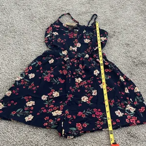 American Eagle Outfitters Floral Cut-out romper thumbnail 3