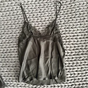 Victoria's Secret Lace Trim Satin Cami Set thumbnail 4