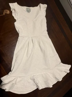 Maeve white and black Dress with Tan Stripe Ruffle Hem size 0 side pockets thumbnail 2