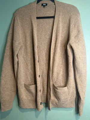 Uniqlo 100% Wool Cardigan Sweater Women's Medium Beige Button Front Pockets thumbnail 1