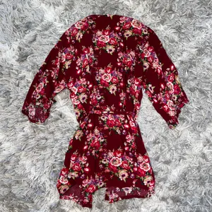 nwot floral robe Red Size M thumbnail 1