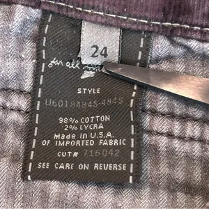 7 For All Mankind Black and Burgundy Corduroy Pants‎ Size 24 thumbnail 9