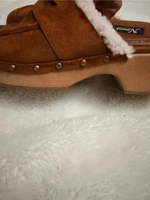 Natural Reflections Chestnut Suede Shearling-Lined Womens Mule Clogs thumbnail 5