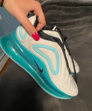 Nike Airmax 720 thumbnail 1