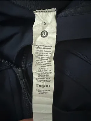 Lululemon Hooded Define Jacket Nulu True Navy Size 6 thumbnail 4