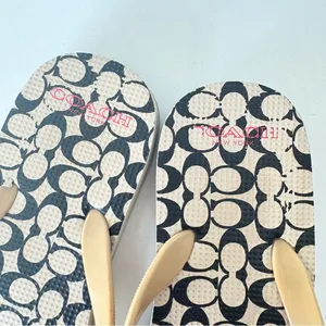COACH Signature C Flip Flops Sandals Women’s Size 5-6 Tan Gold Metal Bow thumbnail 6