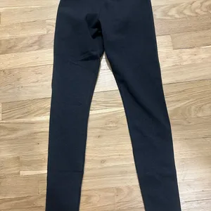 SKIMS Fits Everybody Leggings Small Onyx NWT thumbnail 4