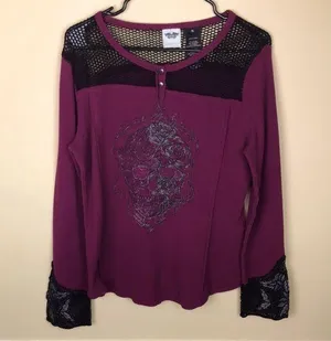 Harley-Davidson Women’s Henley Knit Skull Print Net Floral Embroidered Shirt thumbnail 1