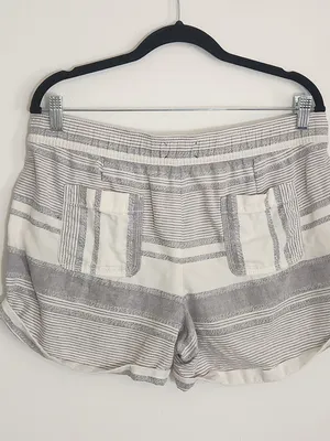 Lou and Grey Linen Blend Off-White and Light Blue Striped Shorts Size Medium thumbnail 4