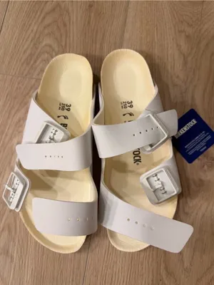 Birkenstock Arizona Sandals - White thumbnail 3