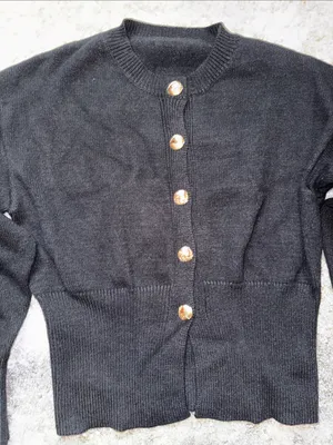 Classic Black Button thumbnail 2