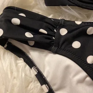 Victoria Secret Top and Bottoms Swim bottoms is size L and top is push up 34DD thumbnail 2