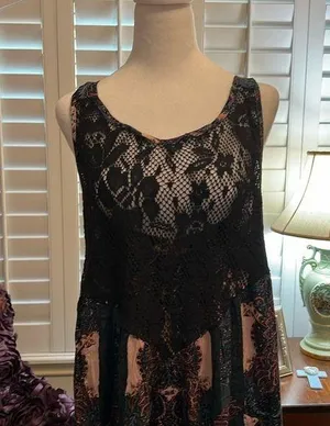 Free People Count Me in Trapeze Tank Tunic Top M Lace Yoke Floral Black thumbnail 1