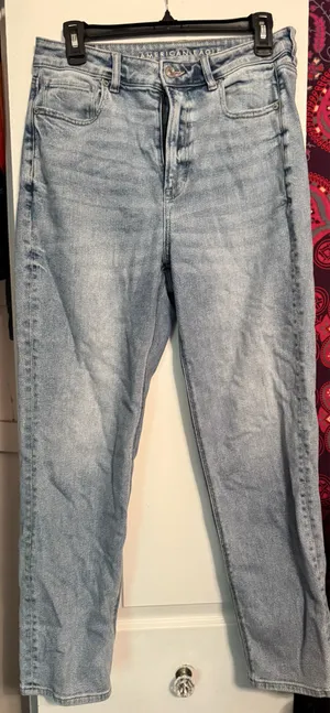 American Eagle Mom Jeans thumbnail 1