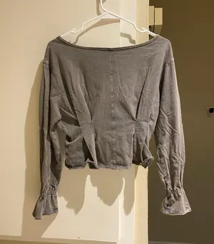 Free People Super Cute Grey Top Sweatshirt thumbnail 2