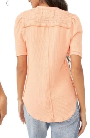FREE PEOPLE‎ Smocked Textured Care Red Delicious T-Shirt thumbnail 1