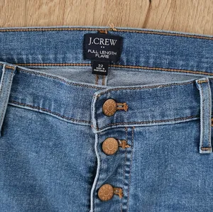J.Crew Full-Length Flare Jeans – Size 32 thumbnail 3