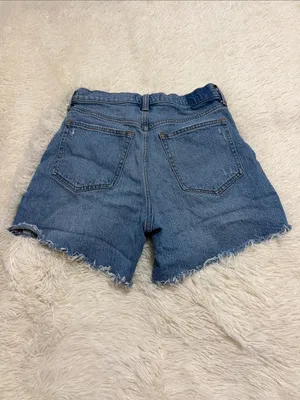 Abercrombie & Fitch The Dad Short High Rise thumbnail 3