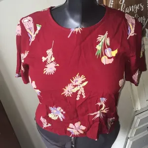Madewell S red floral button down back blouse thumbnail 1
