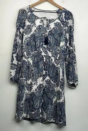 DR2 by Daniel Rainn Blue White Paisley Shift Dress Tassel Tie Neck Split MEDIUM thumbnail 1