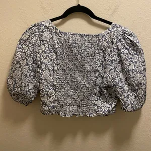Anthropologie O.P.T Blue & White Floral Puff Sleeve Cropped Top Size Large NEW thumbnail 6