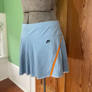 Nike Dri-Fit Y2K Baby Blue & Orange Pleated Tennis Skirt Sz M 💕🎀 thumbnail 2