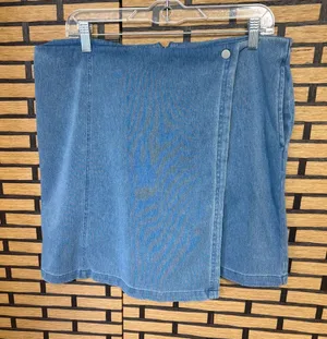 D&Co Denim Skort Size‎ Large thumbnail 1